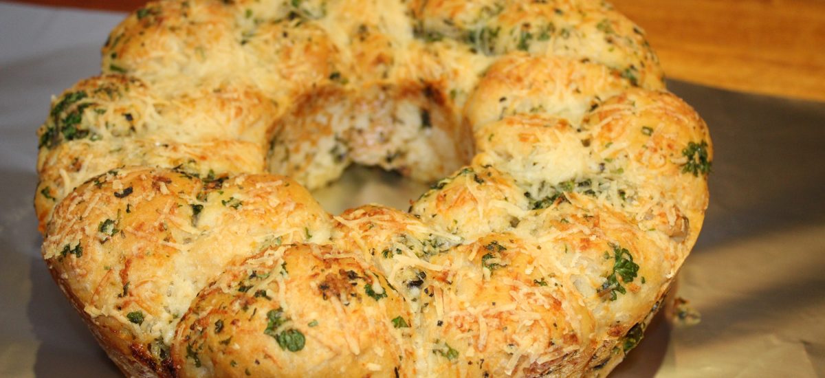 Pull apart brød med hvidløg og parmesan